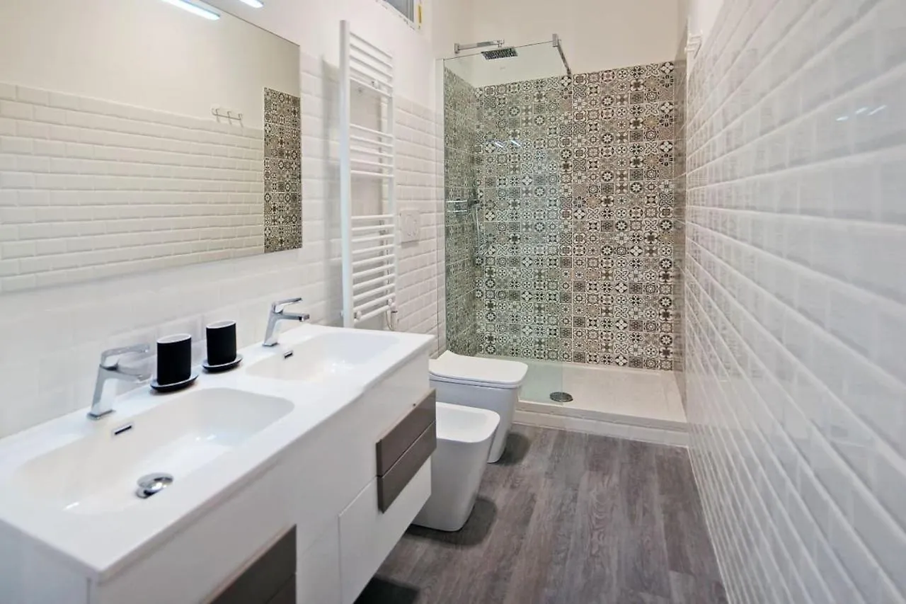 Apartment Guardabassi Collection - Vatican White By Varental Rom Italien